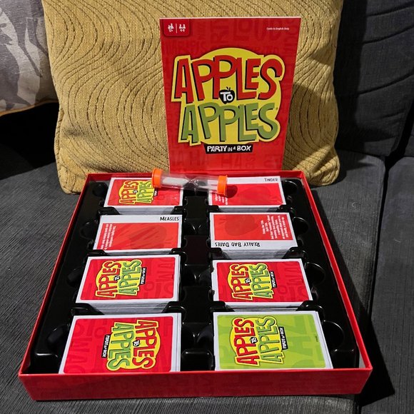 Apples to Apples Game - Picture 2 of 4